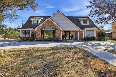 Photo of 1540 Infinity, Beaumont, TX 77706 (MLS # 266307)