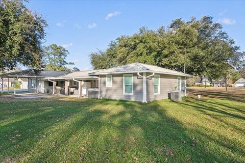 A home in Vidor