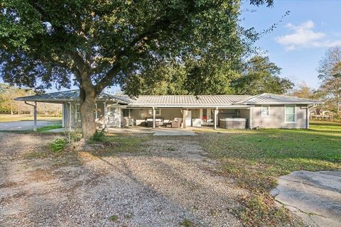 A home in Vidor