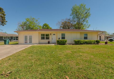 Photo of 3890 Bryan, Beaumont, TX 77707 (MLS # 263650)