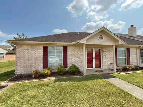 Photo of 960 Green Meadow, Beaumont, TX 77707 (MLS # 270014)