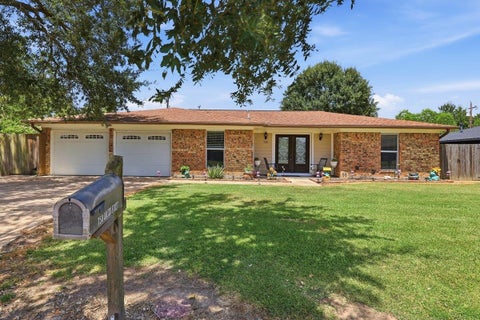 Photo of 750 Cactus, Bridge City, TX 77611 (MLS # 270247)