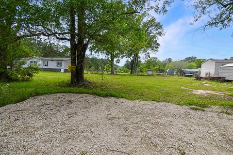 Photo of 4630 Ariola, Lumberton, TX 77657 (MLS # 268064)