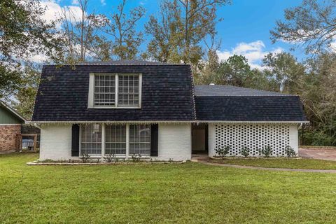 A home in Lumberton