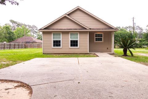 Photo of 155 Pineburr Dr, Vidor, TX 77662 (MLS # 264001)