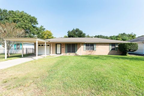 Photo of 9080 McLean St., Beaumont, TX 77707 (MLS # 262590)