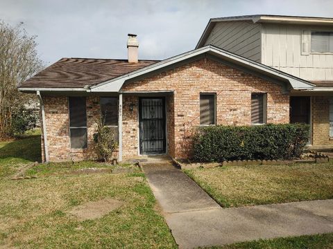 Photo of 6702 Lexington Drive, Beaumont, TX 77706 (MLS # 265440)