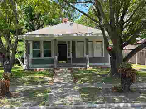Photo of 808 W Cherry, Orange, TX 77630 (MLS # 270142)