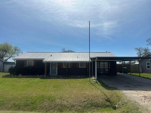 Photo of 1329 Beagle Road, Orange, TX 77632 (MLS # 265578)