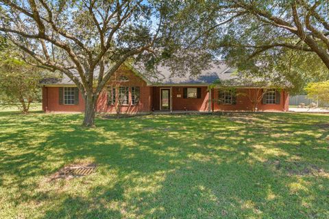 Photo of 1703 Sheba Place, Vidor, TX 77662 (MLS # 264786)