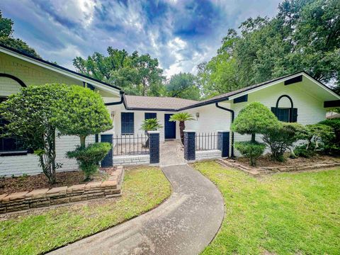 Photo of 3640 WHIPPOORWILL, Orange, TX 77630 (MLS # 266161)