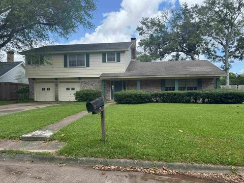 Photo of 5970 Tangledahl, Beaumont, TX 77706 (MLS # 266658)