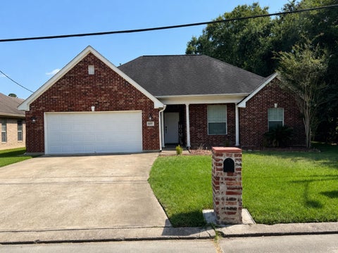 Photo of 9195 Oak Pointe, Beaumont, TX 77707 (MLS # 270470)