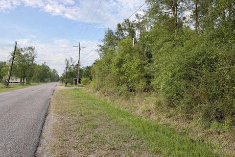 Photo of 1605 Concord, Vidor, TX 77662 (MLS # 266385)