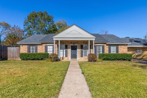 Photo of 6030 Zenith Lane, Beaumont, TX 77706 (MLS # 263687)