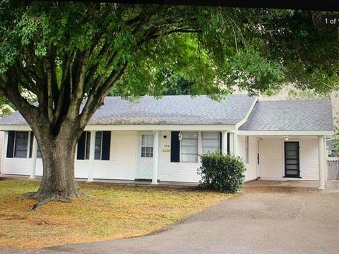 Photo of 2218 3rd St, Port Neches, TX 77651 (MLS # 271691)