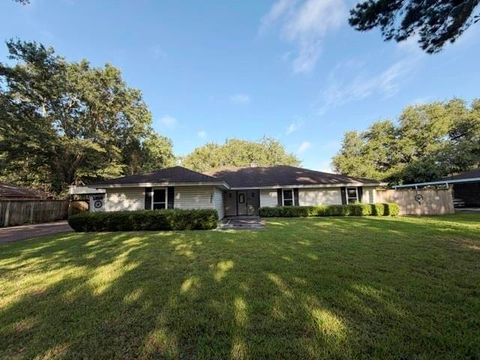 Property photo of 1850 Avalon St, Beaumont, TX 77707
