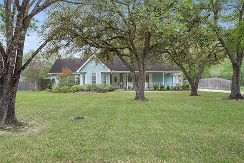 Photo of 7035 Carroll Ln, Beaumont, TX 77713 (MLS # 266193)