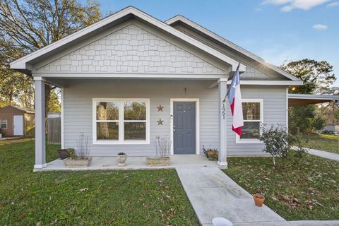 Photo of 1951 Hickory Drive, Vidor, TX 77662 (MLS # 264208)