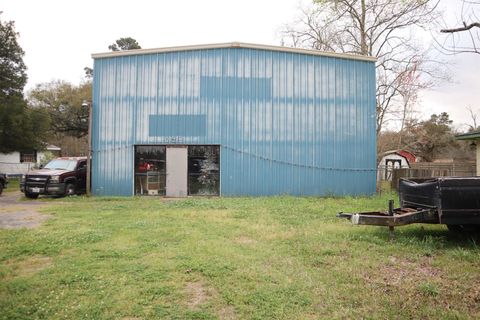 Photo of 575 W Bolivar St., Vidor, TX 77662 (MLS # 265646)