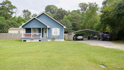 A home in Vidor