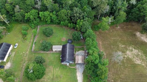 A home in Vidor