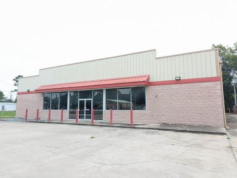 Photo of 411 Main Street, Liberty, TX 77533 (MLS # 260023)
