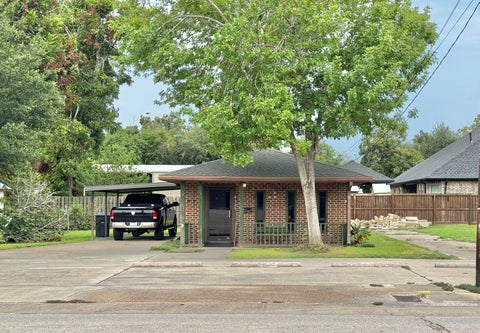 Photo of 4120 Main Ave, Groves, TX 77619 (MLS # 270718)