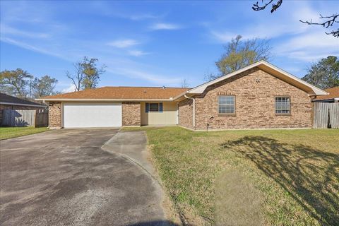 Photo of 6609 Lancaster Dr., Orange, TX 77632 (MLS # 265415)