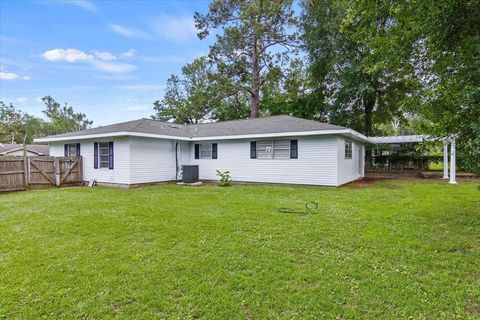 A home in Silsbee