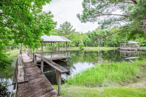 A home in Vidor