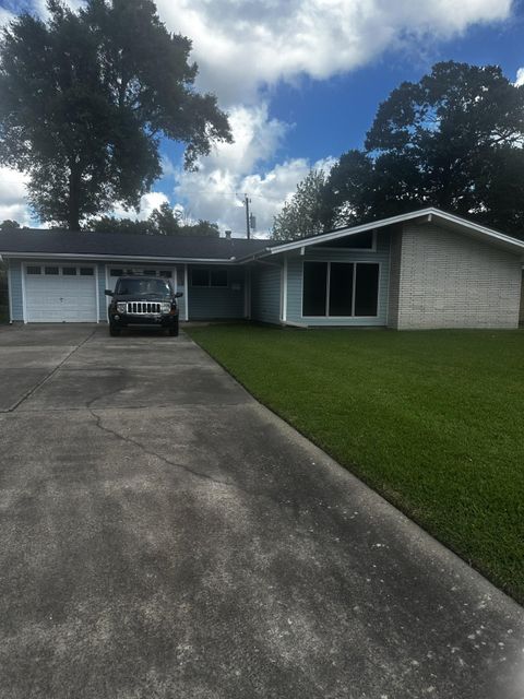 Photo of 3119 Moor, Nederland, TX 77627 (MLS # 266672)