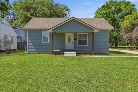 Property photo of 6309 32nd Street, Groves, TX 77619