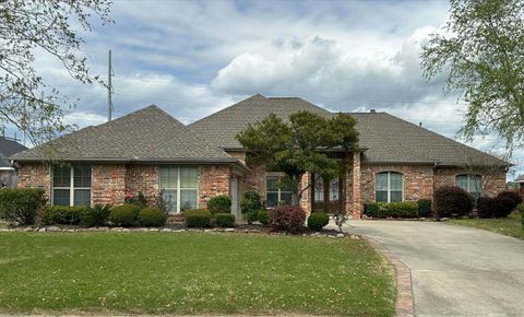 Single Family Residence in Orange TX 3230 Chasse Ridge Dr.jpg
