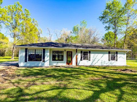 Photo of 2714 Carabelle, Vidor, TX 77662 (MLS # 266025)
