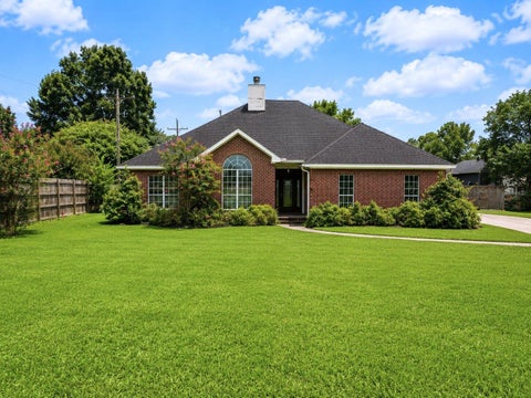 Photo of 6225 Wellington Pl, Beaumont, TX 77706 (MLS # 270674)