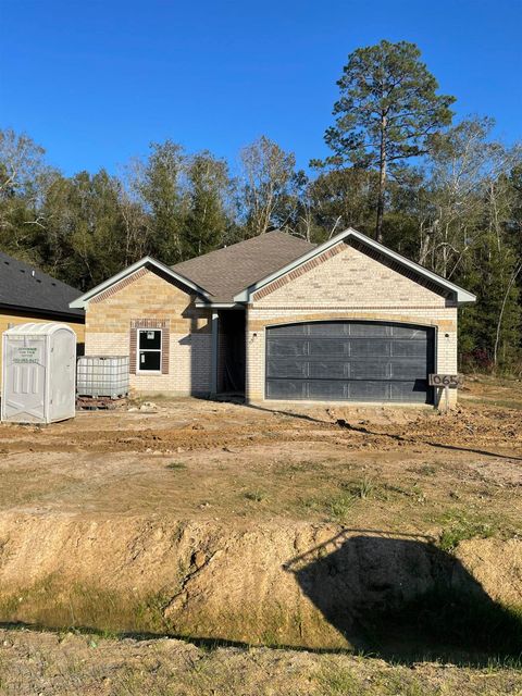 Photo of 10660 Vinson St, Beaumont, TX 77713 (MLS # 263596)