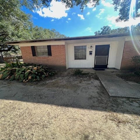 Photo of 2205 Long, Beaumont, TX 77701 (MLS # 269892)