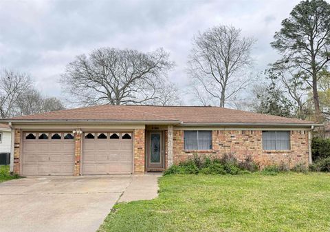 Photo of 9760 Broun St, Beaumont, TX 77707 (MLS # 265997)