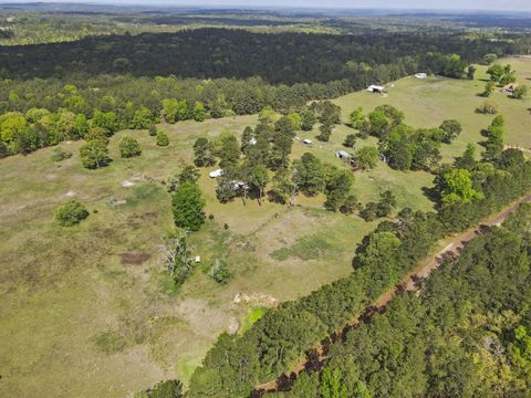 Photo of 634 County Road 3345, Colmesneil, TX 75938 (MLS # 266711)