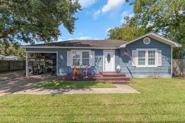 250 W HERRING ST, SOUR LAKE, TX 77659 - Image 2883fb469fac9d8918ef86712b2e0aef/3977970097