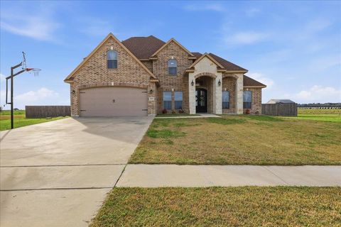 Photo of 2400 Diamond D, Beaumont, TX 77713 (MLS # 265257)