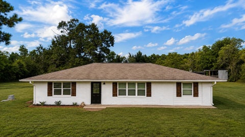 Photo of 1536 Fm 253, Buna, TX 77612 (MLS # 270586)