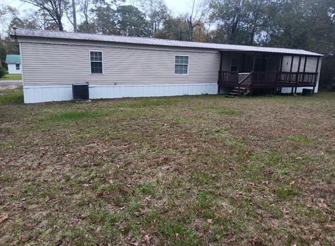 A home in Vidor