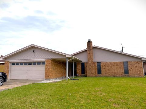 Photo of 2207 Ave L, Nederland, TX 77627 (MLS # 264184)