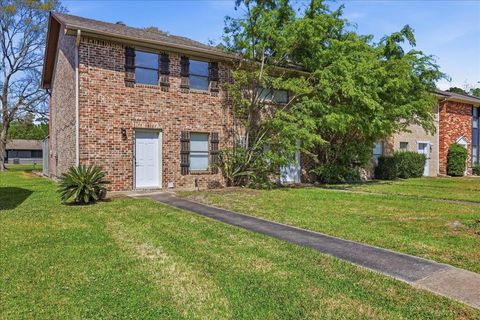 Photo of 481 Moore, Vidor, TX 77662 (MLS # 266124)