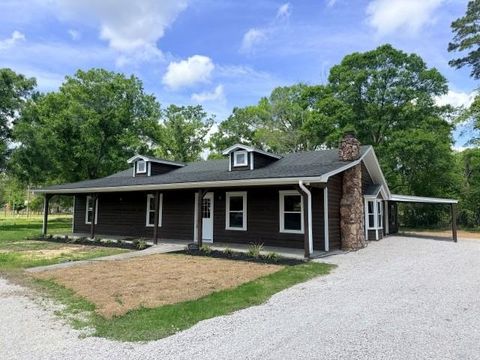 Photo of 915 Sawmill Rd, Vidor, TX 77662 (MLS # 266053)