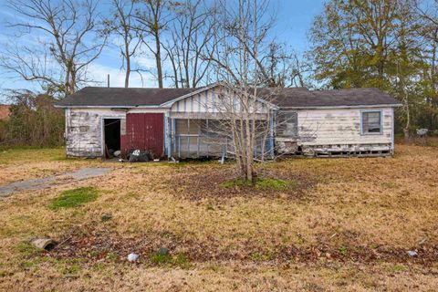 Photo of 760 S 4th St., Silsbee, TX 77656 (MLS # 264894)