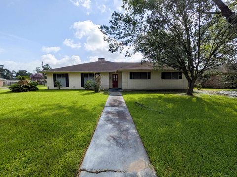 Photo of 790 Norwood Dr, Beaumont, TX 77706 (MLS # 268627)