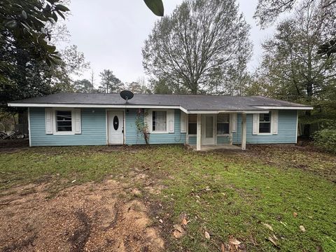 A home in Woodville